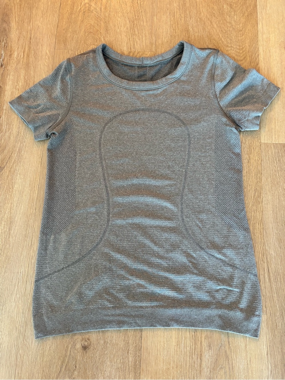 Lululemon Short Sleeve Seamless Tee